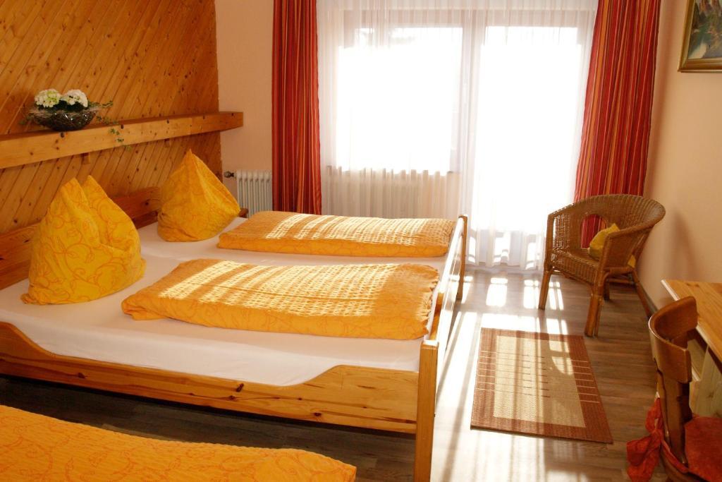 Hotel Haus Gertrud Simmerath Room photo